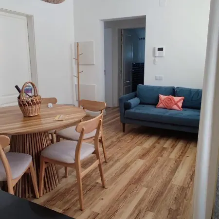 Casa Da Acoteia - Spacious 3 Bedroom Apartment In Faro With Private Terrace فارو
